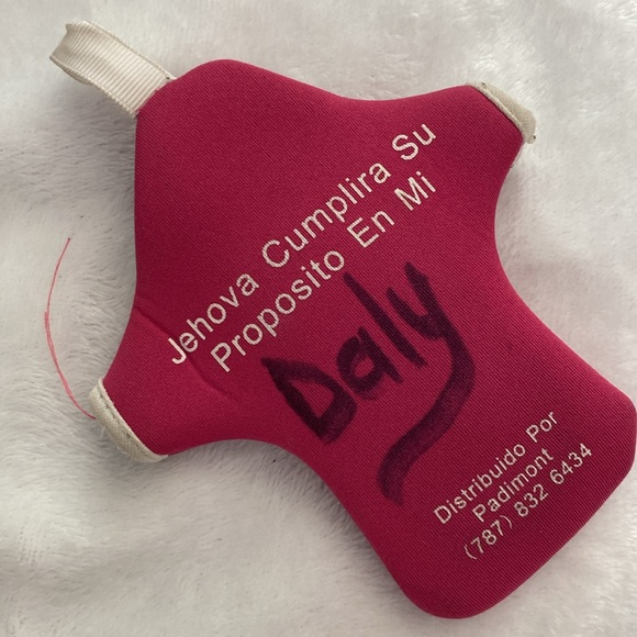 Shirt-shaped mini pouch accessory - Picture 8 of 12